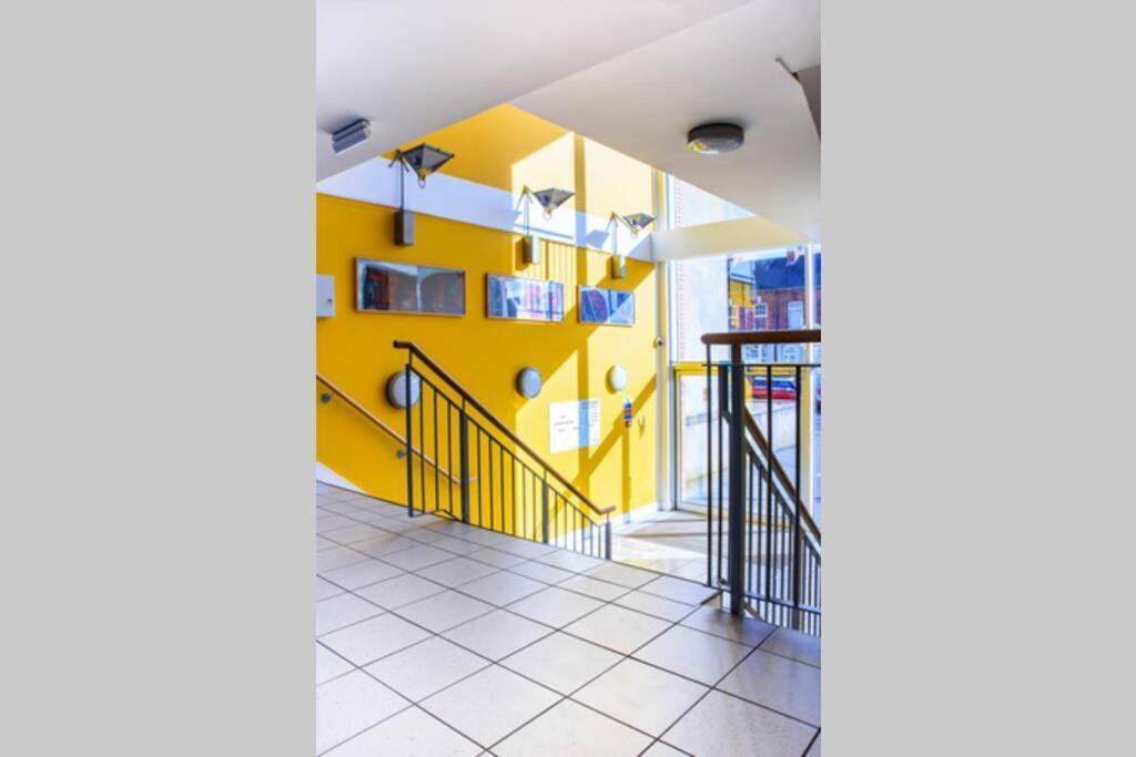 Luxury City Apartment Underground Parking 5* Belfast Exterior foto